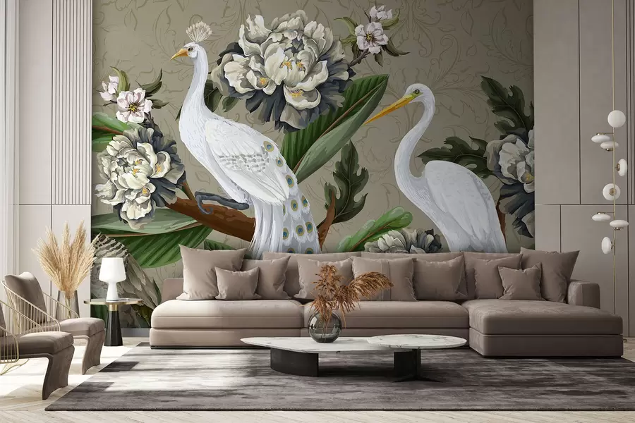 Murales de pared Un par de pavos reales blancos con colas largas rodeados de grandes flores de peonía blanca y exuberante follaje verde.  w07975 murales de pared Un par de pavos reales blancos con colas largas rodeados de grandes flores de peonía blanca y exuberante follaje verde.  w07975