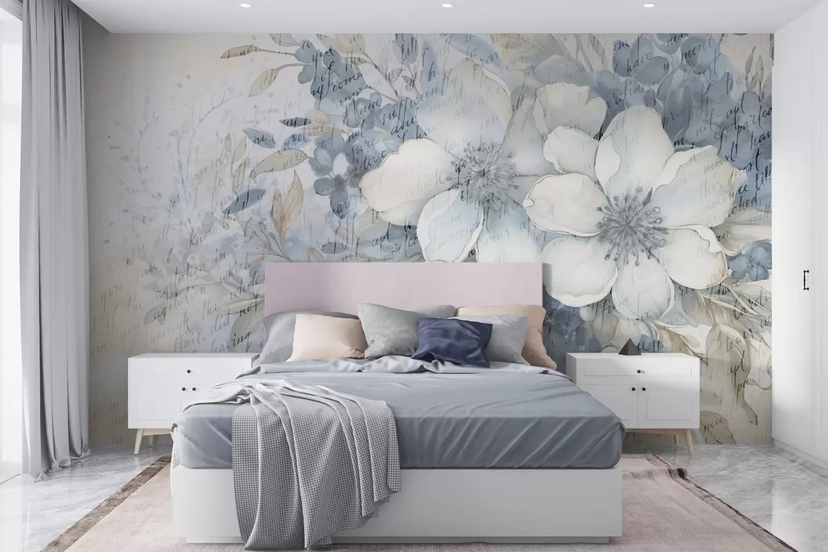 murales de pared Una suave imitación de pared con textura de flores blancas y azules, sobre un fondo pálido con un tenue texto manuscrito w08771
