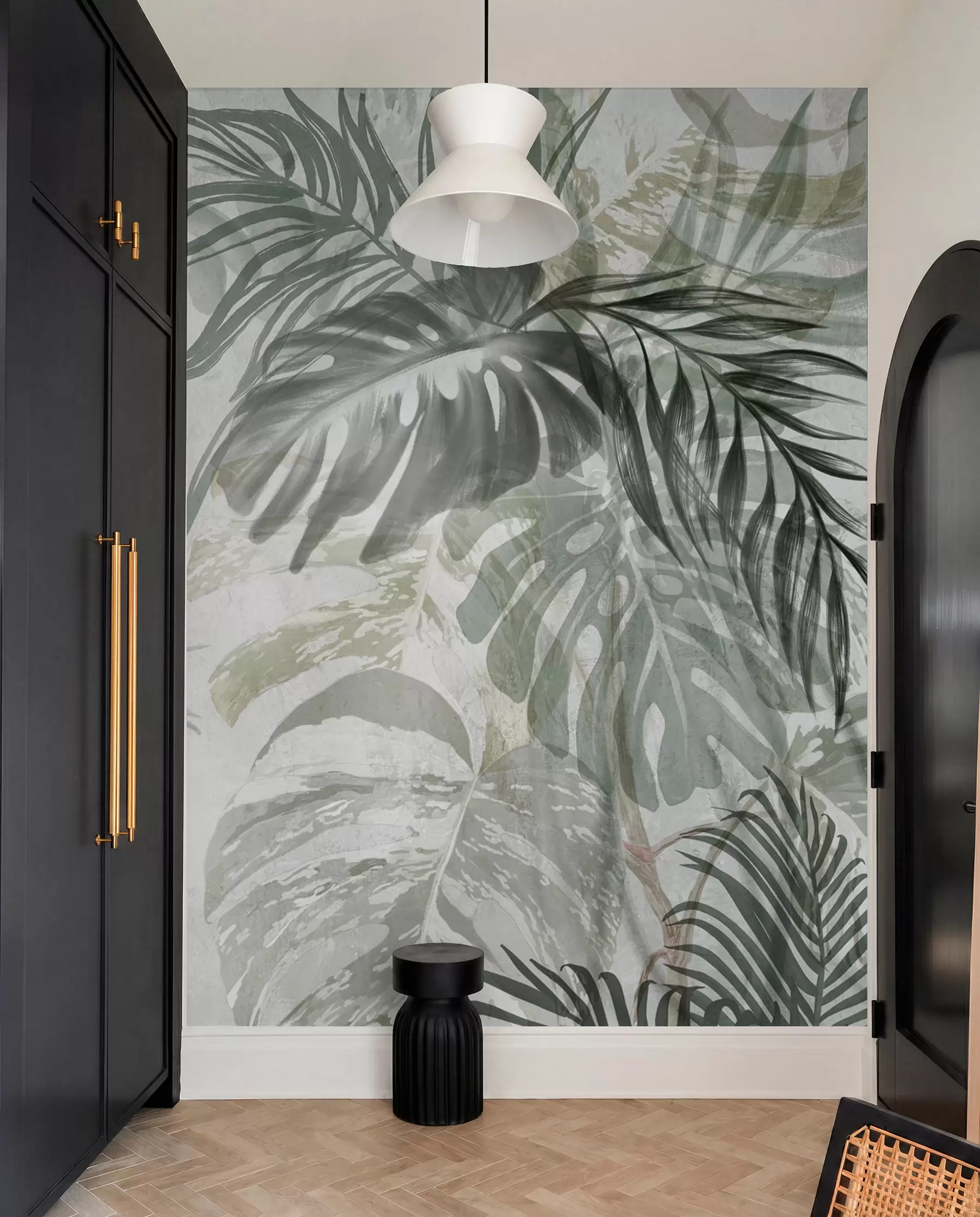 murales de pared Monstera y hojas de palma en tonos de verde y gris, botánico, follaje tropical, plantas de la selva, fondo texturizado w09011
