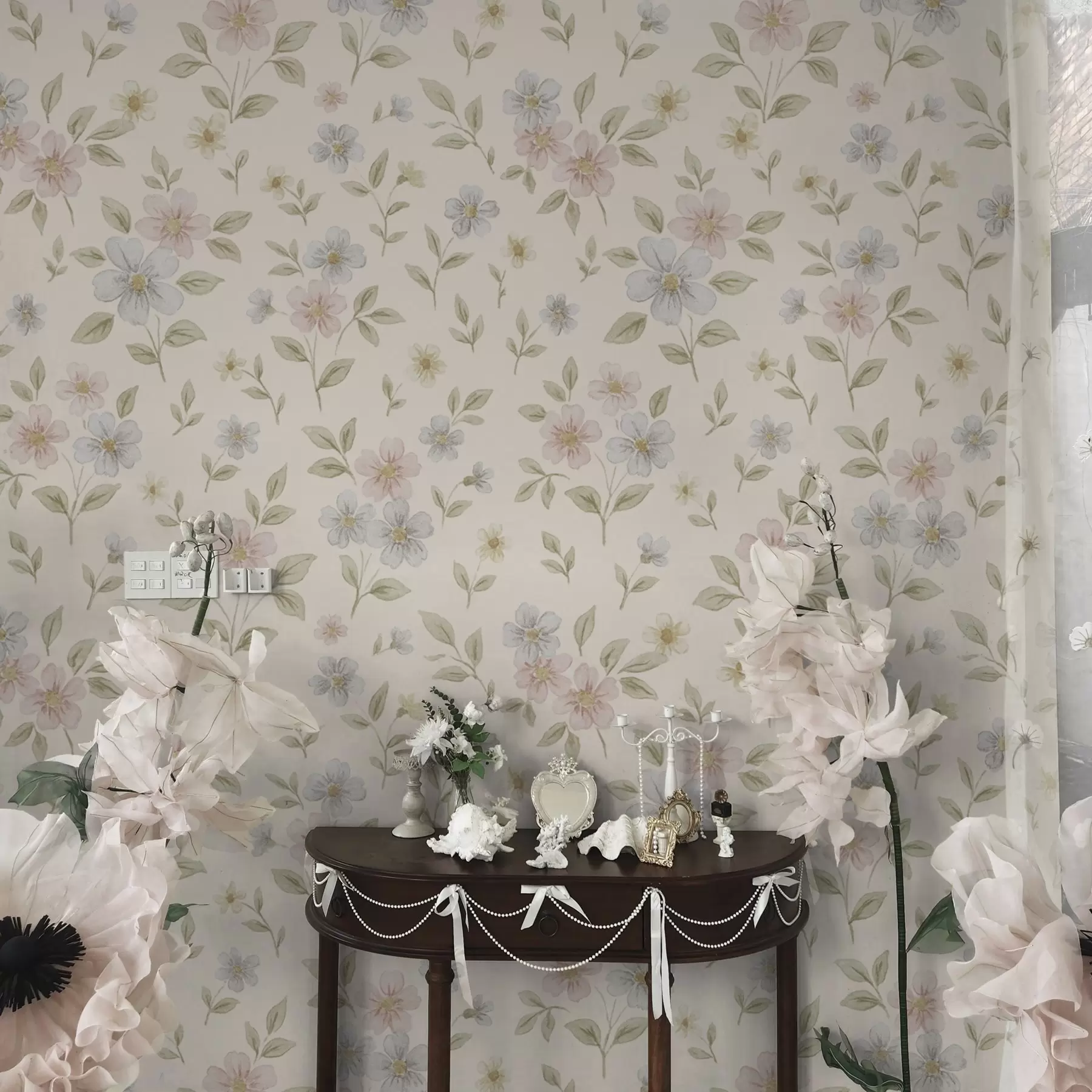 murales de pared Flores de campo en tonos pastel sobre fondo crema a00596