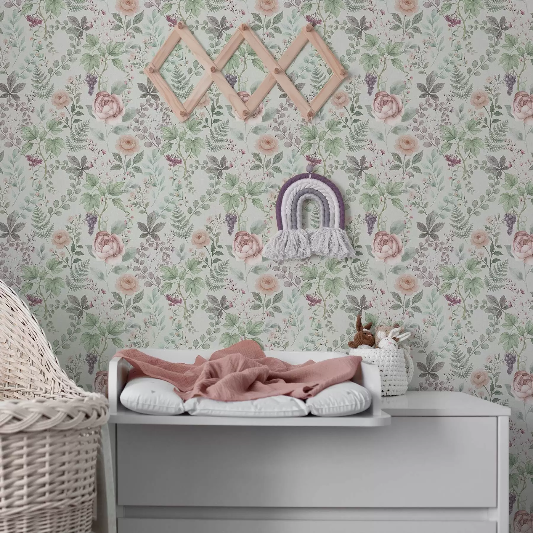 murales de pared Jardín en tonos pastel con rosas, helechos y uvas a00867