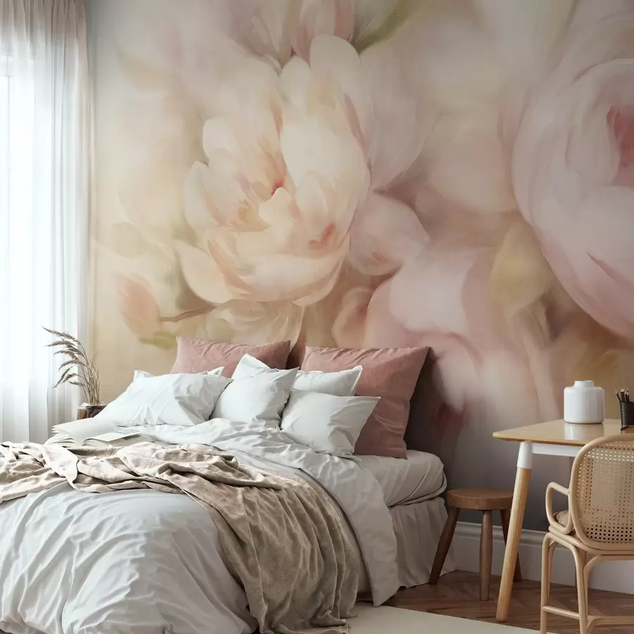 murales de pared Peonías difuminadas en rosa pálido y crema con suaves pinceladas pictóricas, creando un arreglo floral con textura. w09556