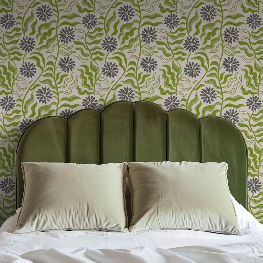 murales de pared Divertidas margaritas verdes con hojas onduladas sobre fondo crema. a00998