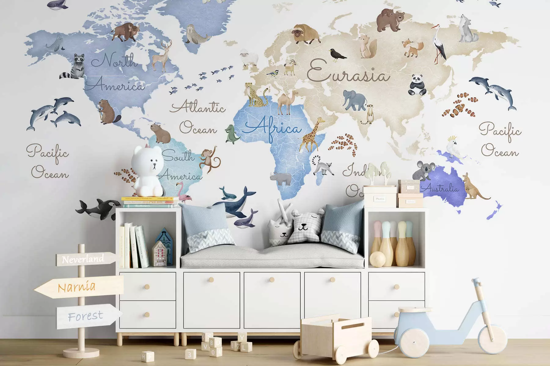 murales de pared Un mapa azul con estilo de acuarela en el que aparecen animales. Etiquetas en inglés c00012env1