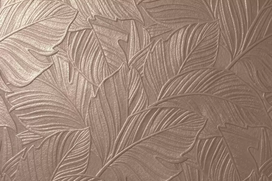 murales de pared Hojas tropicales en relieve con un delicado diseño en tonos beige cálidos w09886