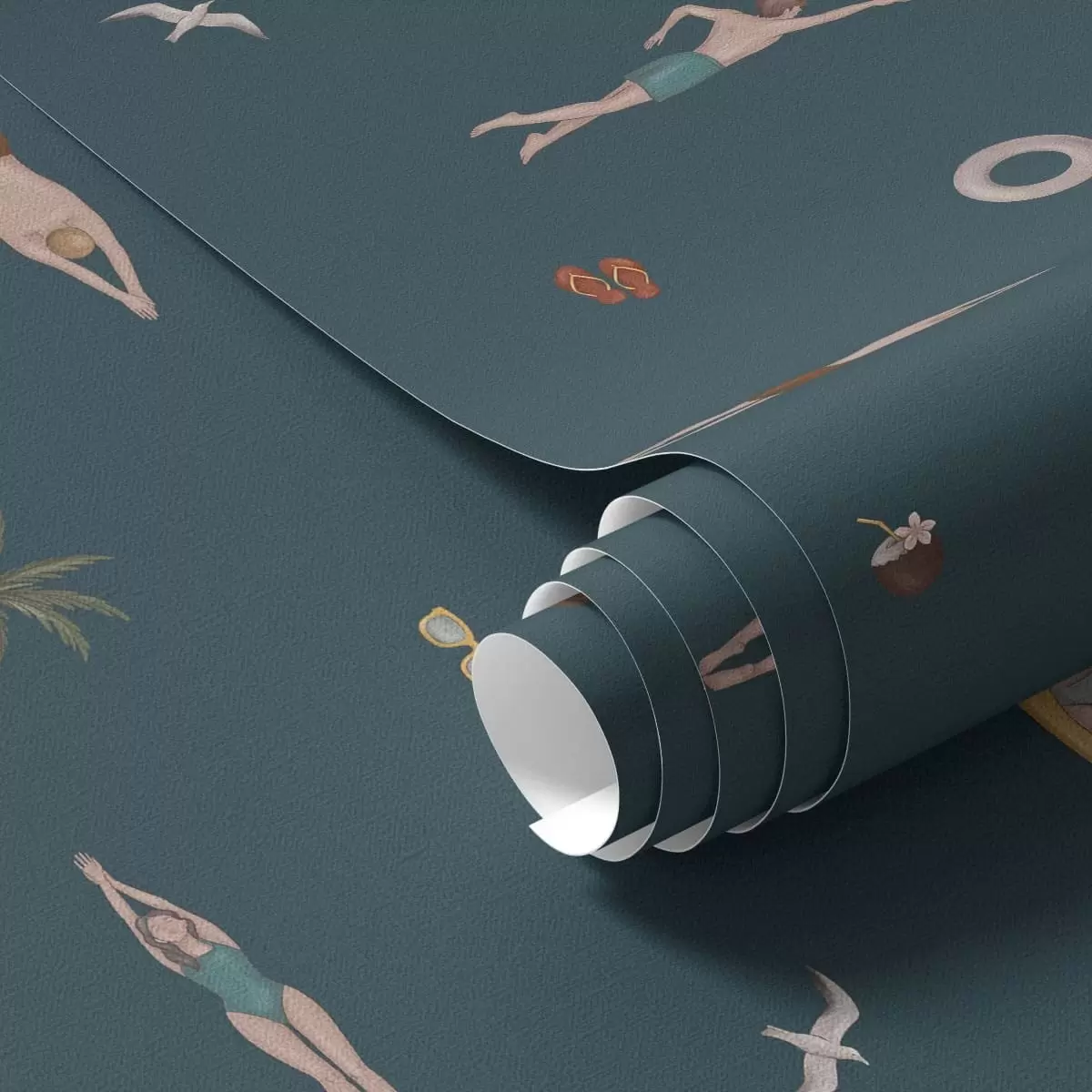 Papel pintado Nadadores, palmeras y accesorios de playa sobre un fondo azul oscuro a01276